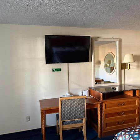 Fiesta Inn Los Angeles - Bell Gardens Ngoại thất bức ảnh