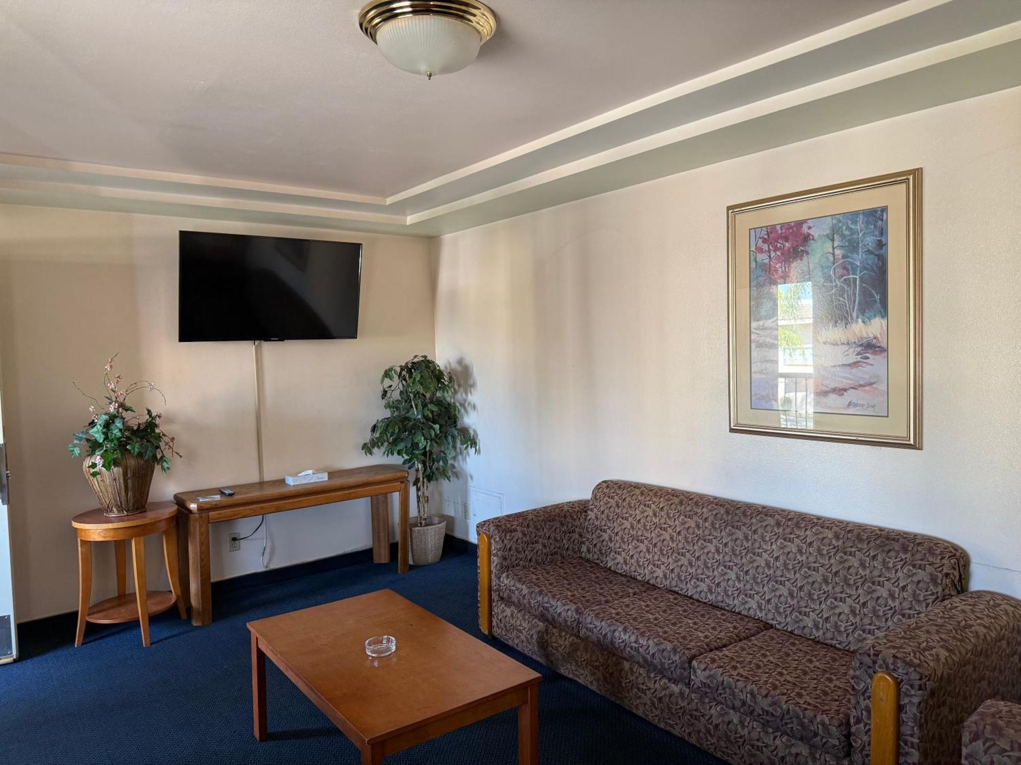Fiesta Inn Los Angeles - Bell Gardens Ngoại thất bức ảnh
